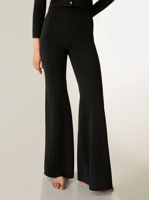 TravelKnit Flare / 30" Inseam / Black / Secondary